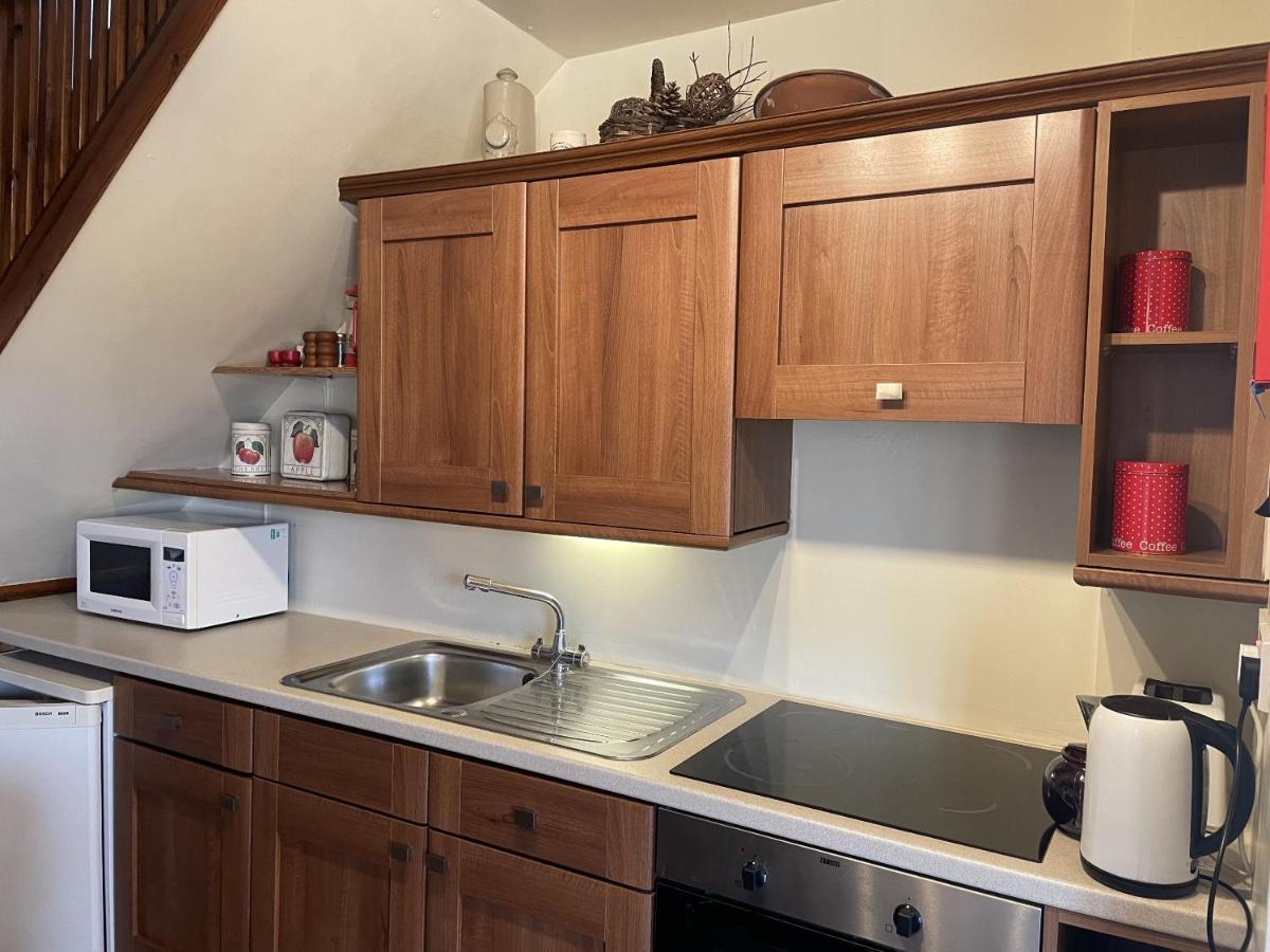 Phlomis Villa York Dış mekan fotoğraf